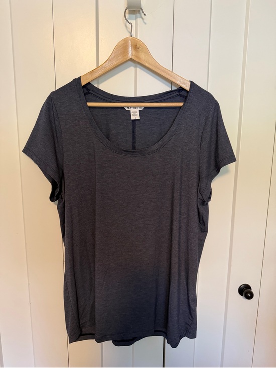 Athleta Tops - Athleta Scoop Neck Short Sleeve Tee - Charcoal
